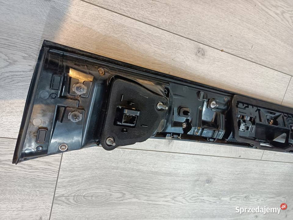 VW TAIGO 2G7 LED LAMPA TYŁ BLENDA KLAPY Lampy tylne