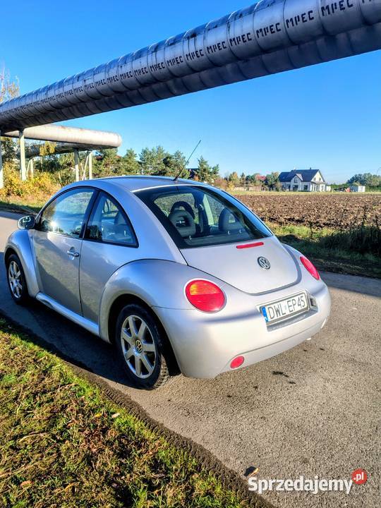 Volkswagen Beetle 16 benzyna sprawny zadbany aluminiowe felgi Wrocław