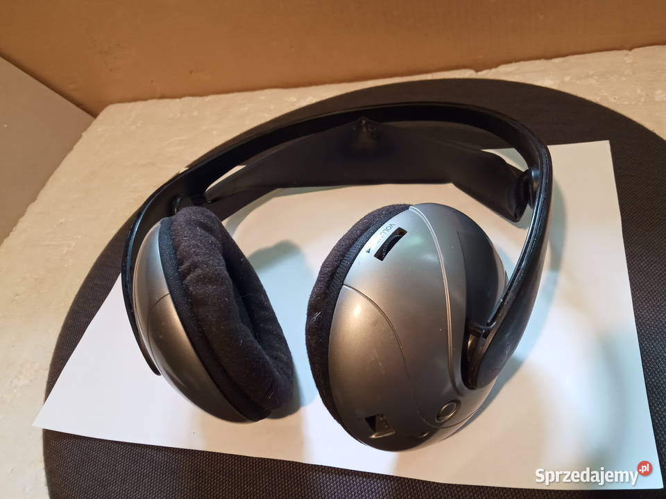 Słuchawki bezprzewodowe AKG F206 AFC Poznań