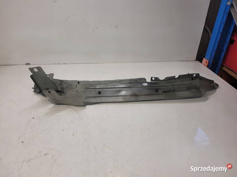 MOCOWANIE BŁOTNIKA PRAWE AUDI Q7 4L0805158A Przystajń