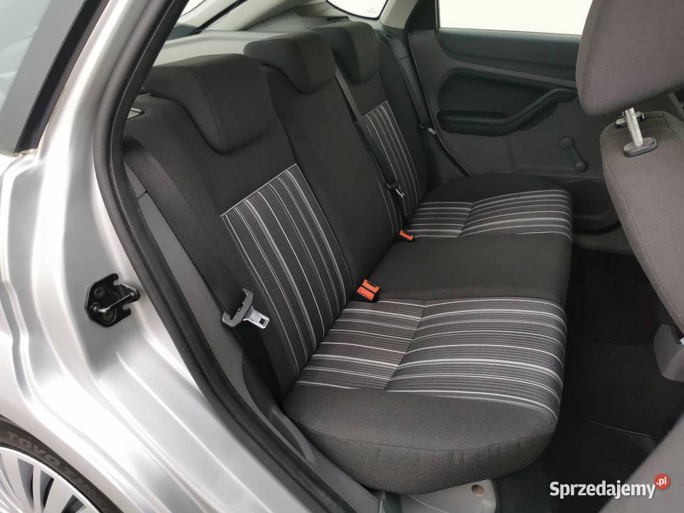 Ford Focus 2008r 16 16V 101 sprawna klimazero srebrny