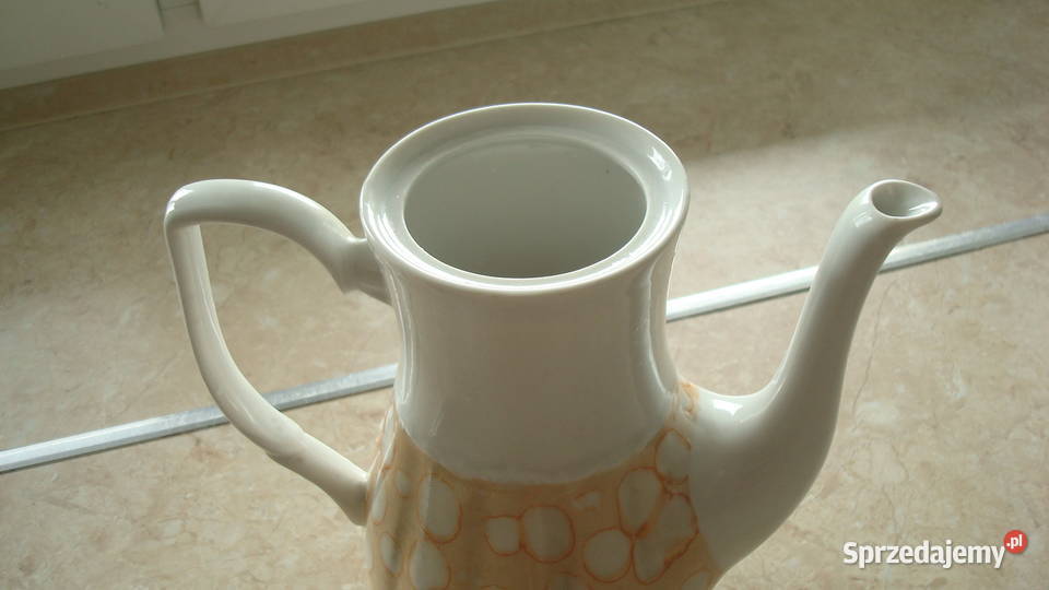 Dzbanek z czasów PRL Kujawka