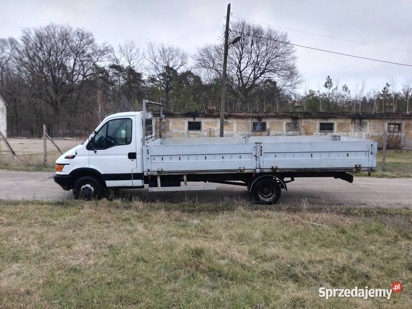 IVECO skrzynia 530 x 240 Napęd tylna oś Dobra