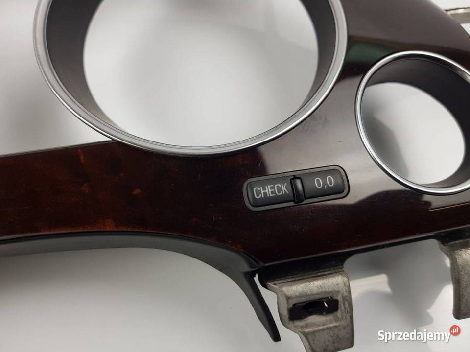 RAMKA LICZNIKA 4E1857115N AUDI A8 D3 osobowe sprzedam