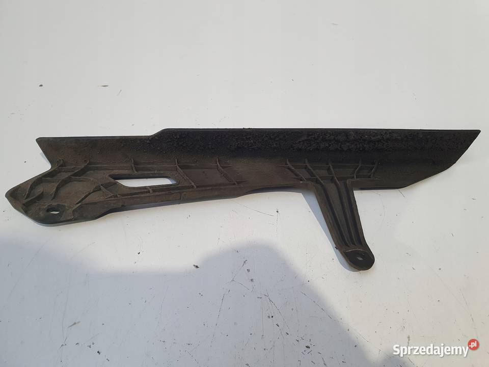 OSŁONA ŁAŃCUCHA NAPĘDOWEGO Triumph Street Twin Chełm