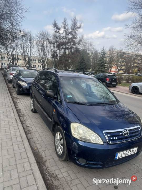 SZPRZEDAM TOYOTA AVENSIS VERSO Lublin