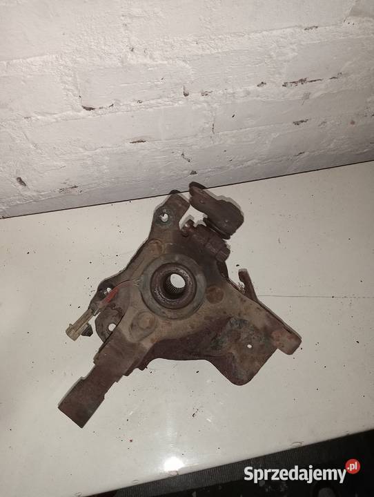 Piasta strony kierowcy Opel Astra G Bertone Wolsztyn