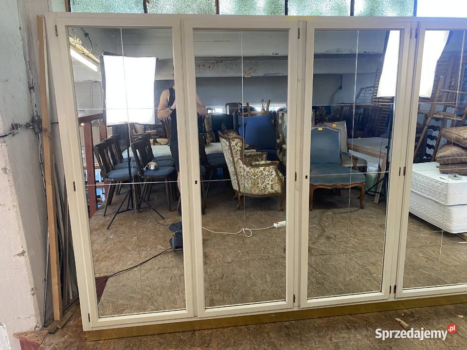 Biała szafa pięciodrzwiowa z lustrami Gryfice