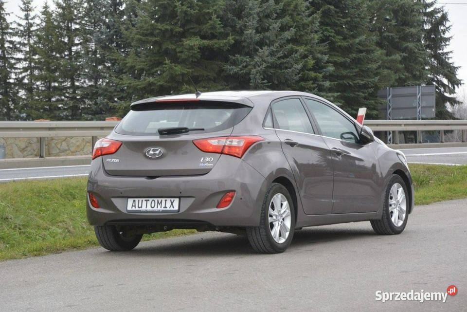 Hyundai i30 14 MPI Benzyna gwarancja przebiegu ogranicznik prędkości sprzedam