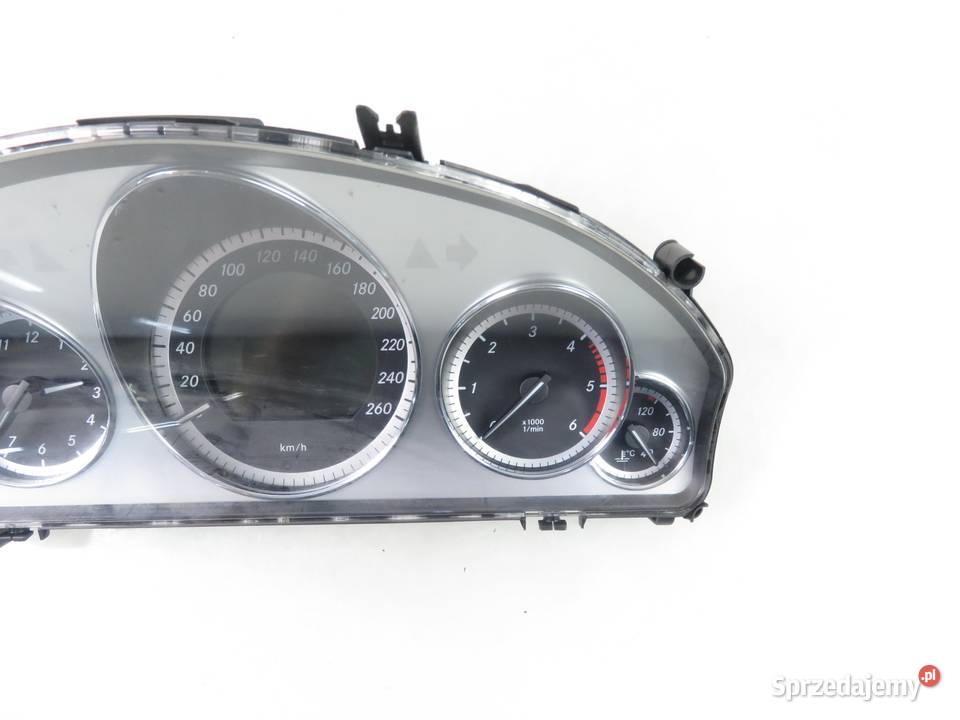 LICZNIK MERCEDES KLASA E W212 E 220 CDI małopolskie