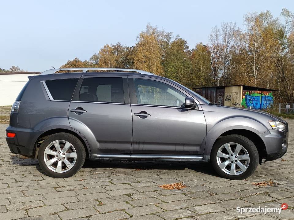 Outlander 4x4 diesel 7 osobowy diesel
