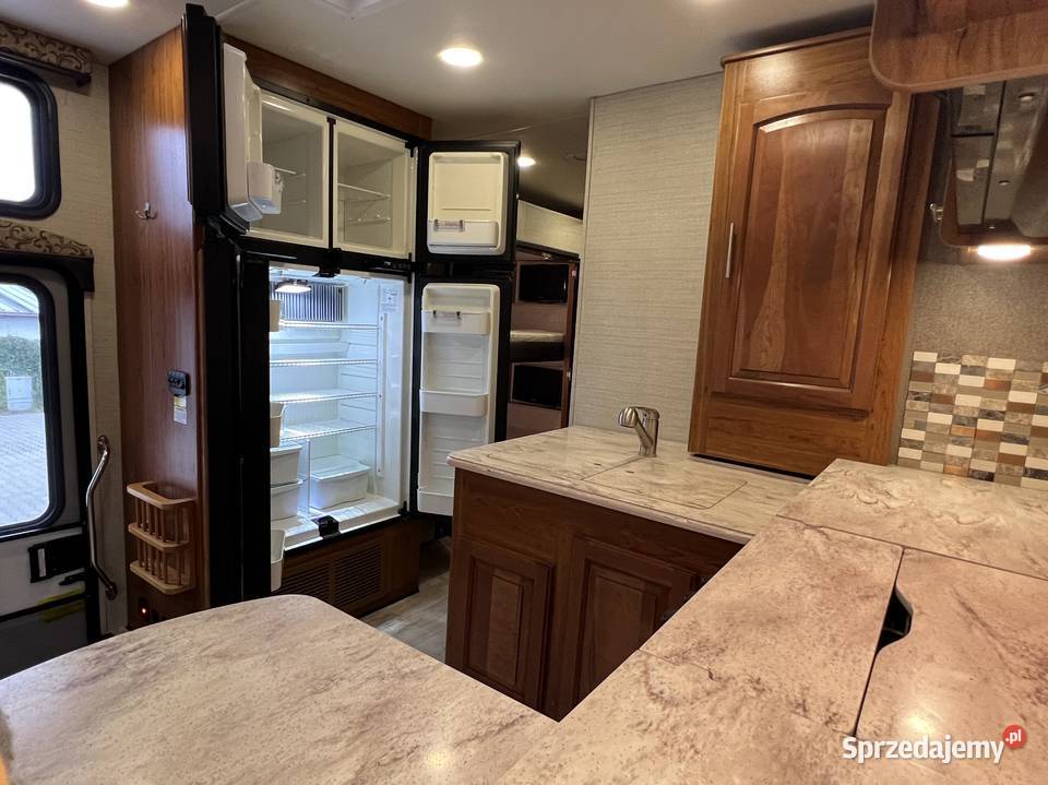 Kamper amerykański Jayco Precept 36T 2017 Ford Kampery mazowieckie Marki