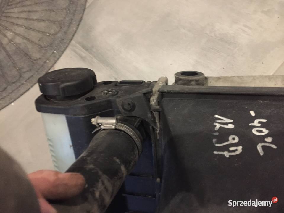 Chłodnica wody BMW E30 318i 18 90r osobowe Darłowo