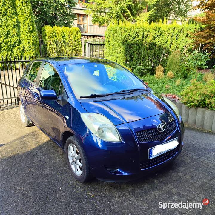 Toyota Yaris II 10 Luna AC 2006r lakier metallic Yaris