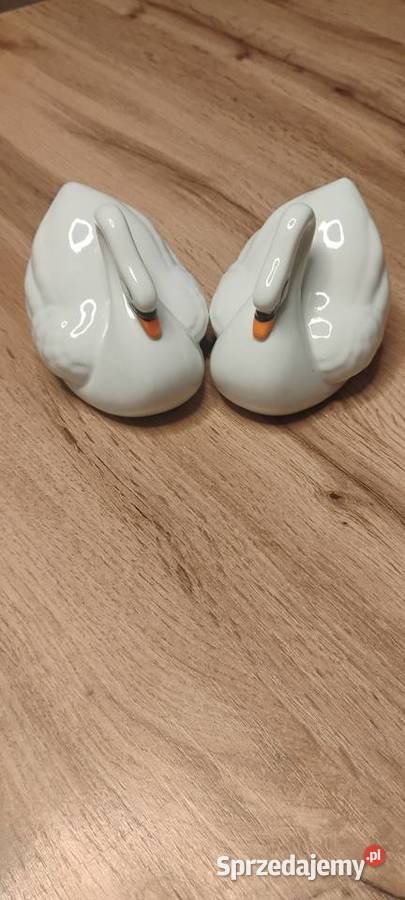 Porcelanowe łabędzie stan super Kłobuck