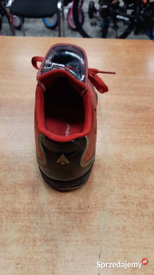 Buty halowe McArthur rozmiar 38 39 Dębica