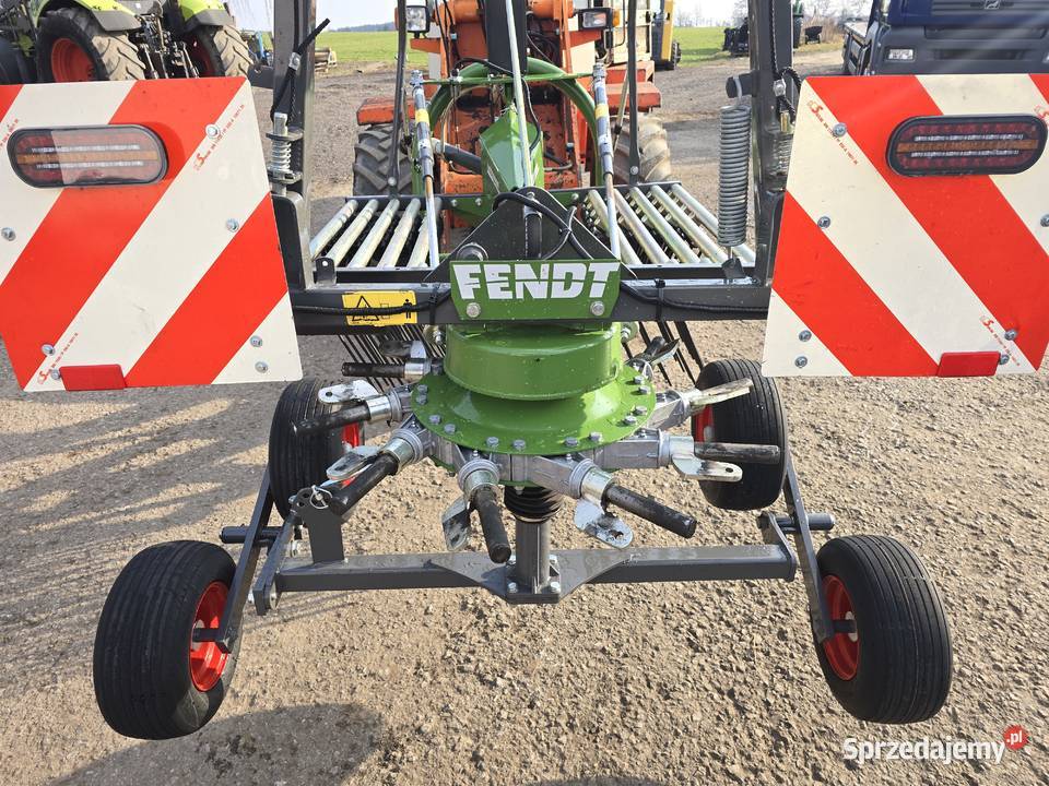 Zgrabiarka fendt former 351 dn fella class kuhn Brzeziny