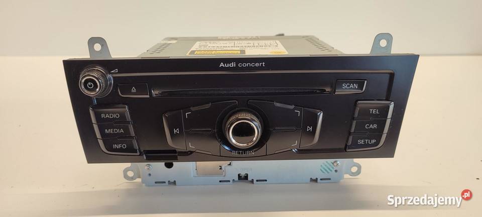 AUDI A4 B8 A5 RADIO ZMIENIARKA CD RHD ANGLIK