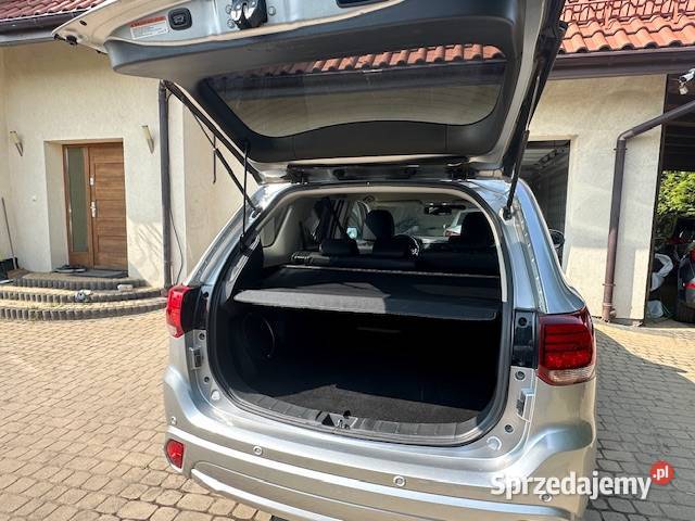 Mitsubishi Outlander hybryda Plug In full automatyczna Outlander Gdańsk
