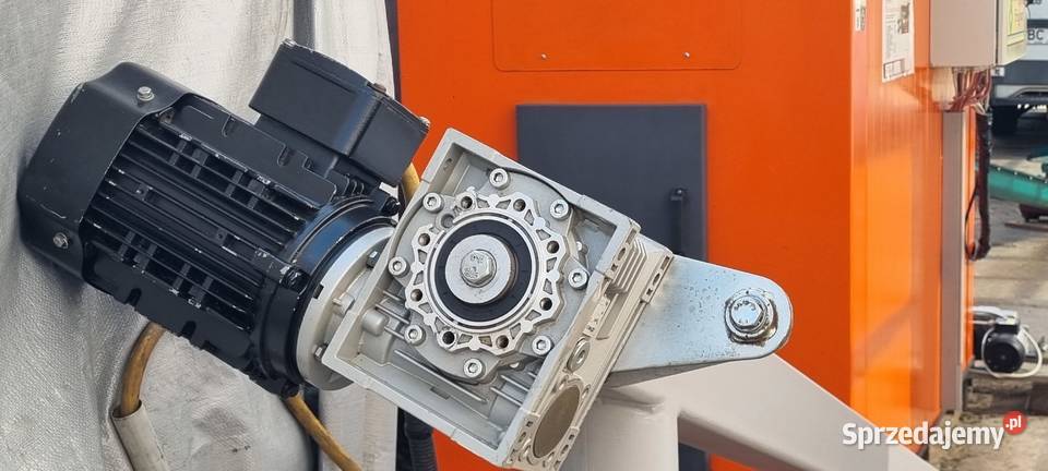 Piec heizomat 100kW Piec na trociny zrębkę i Bochnia