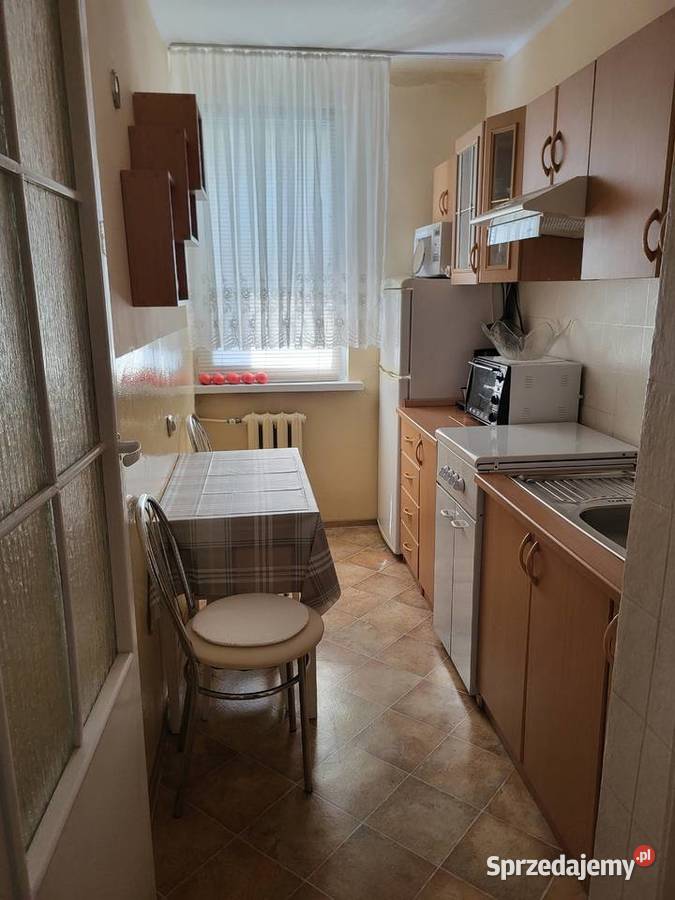 ładne mieszkanie na I p z balkonem w centrum Głubczyce sprzedam