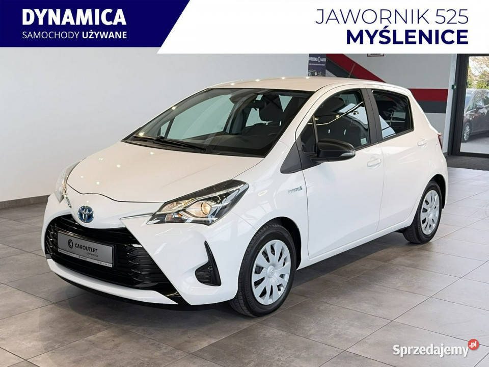 Toyota Yaris VAT 23 15 hybrid 100 eCVT 2017 r Myślenice
