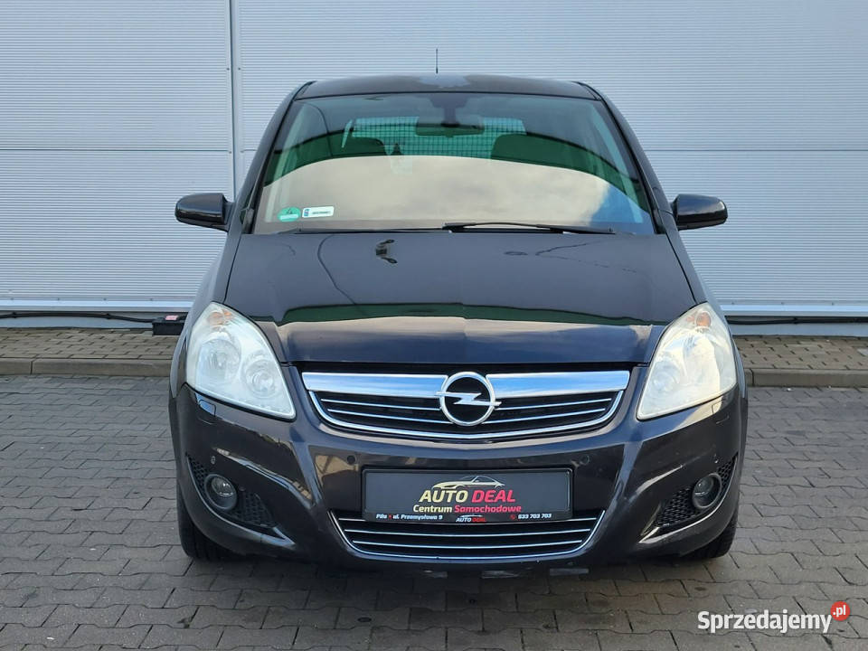 Opel Zafira 18i Benzyna 7 osób 2 komplety kół Piła