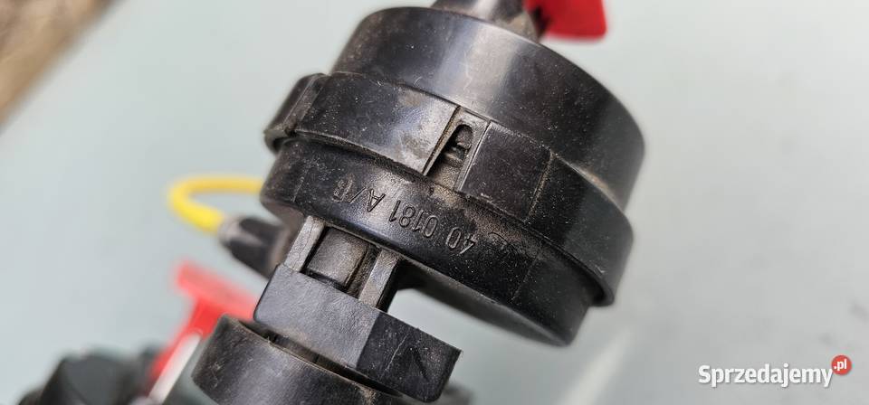 Siłownik klapki wlewu paliwa mercedes w202 wielkopolskie Zbąszyń