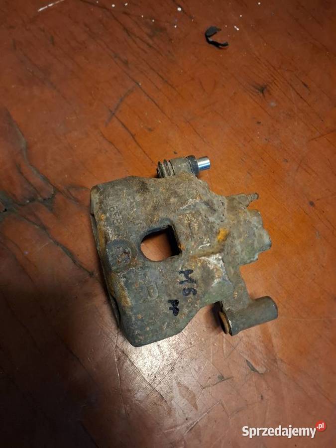 Zacisk hamulcowy prawy przód Mazda 6 GG GY Przyborów sprzedam