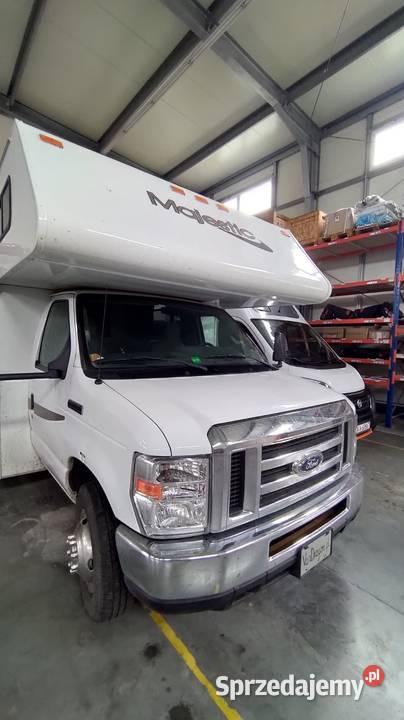 2018 FOREST RIVER MAJESTIC KAMPER Z USA Pępowo