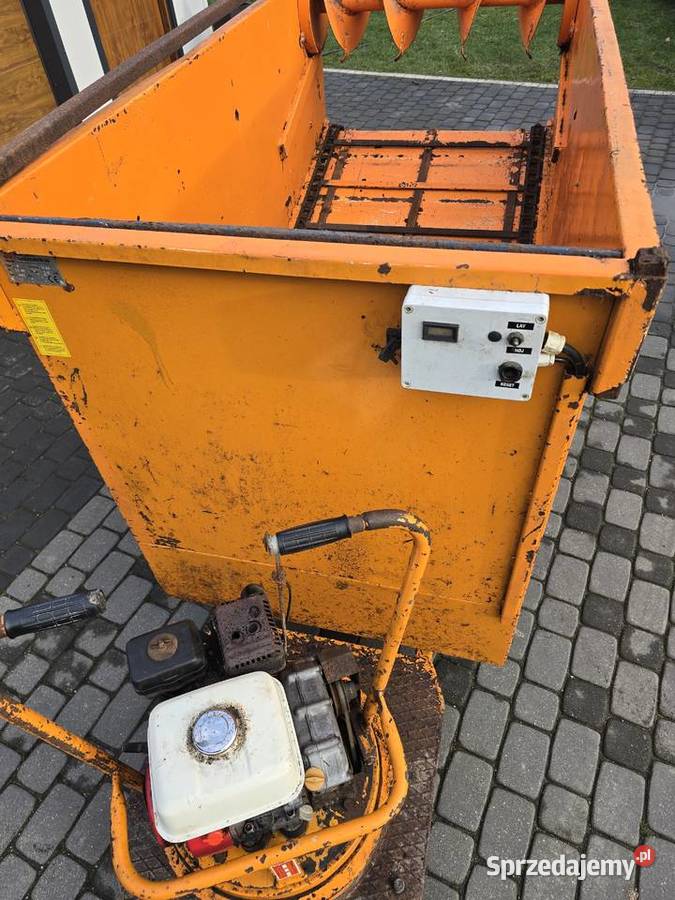 Mini paszowóz samojezdny kujawsko-pomorskie Wąbrzeźno sprzedam