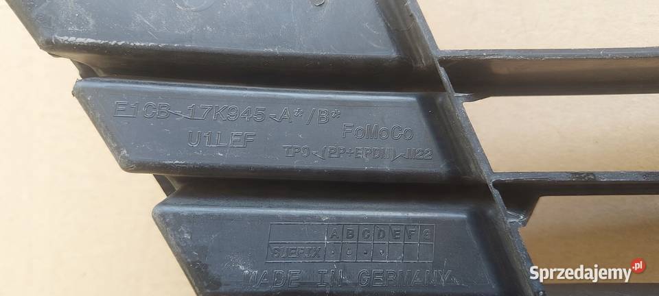 KRATKA ZDERZAKA PRZÓD FORD C MK2 F1CB17K945A osobowe wielkopolskie Międzychód sprzedam