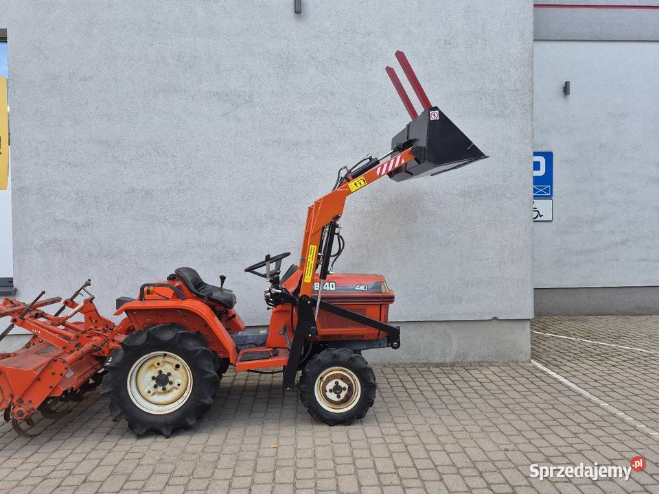 Traktorek kubota ładowacz tur yanmar iseki Napęd 4x4 Białystok sprzedam