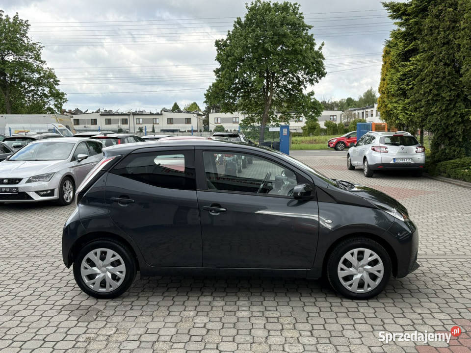 Toyota Aygo Rezerwacja II 2014 serwisowany w ASO Tarnowskie Góry