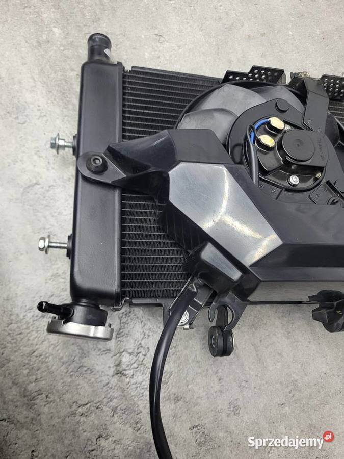 YAMAHA MT 09 MT09 MT09 OEM 2124 CHŁODNICA WODY Nowy Tomyśl