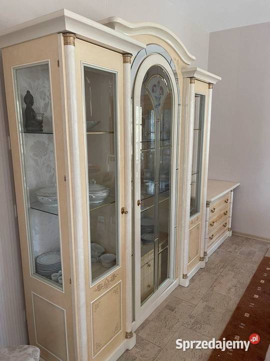 Jadalnia włoska witryna komoda stół krzesła Sypniewo