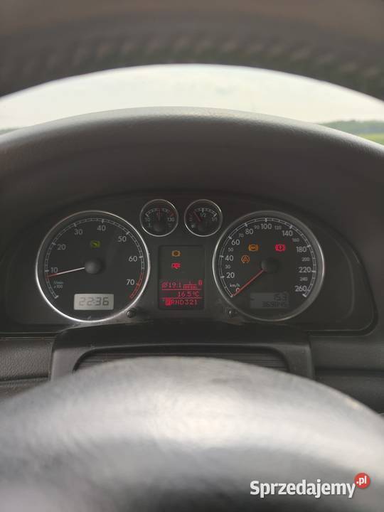 Samochód Volkswagen Passat B5 Sedan 20 BG 2004r Pogorzelec