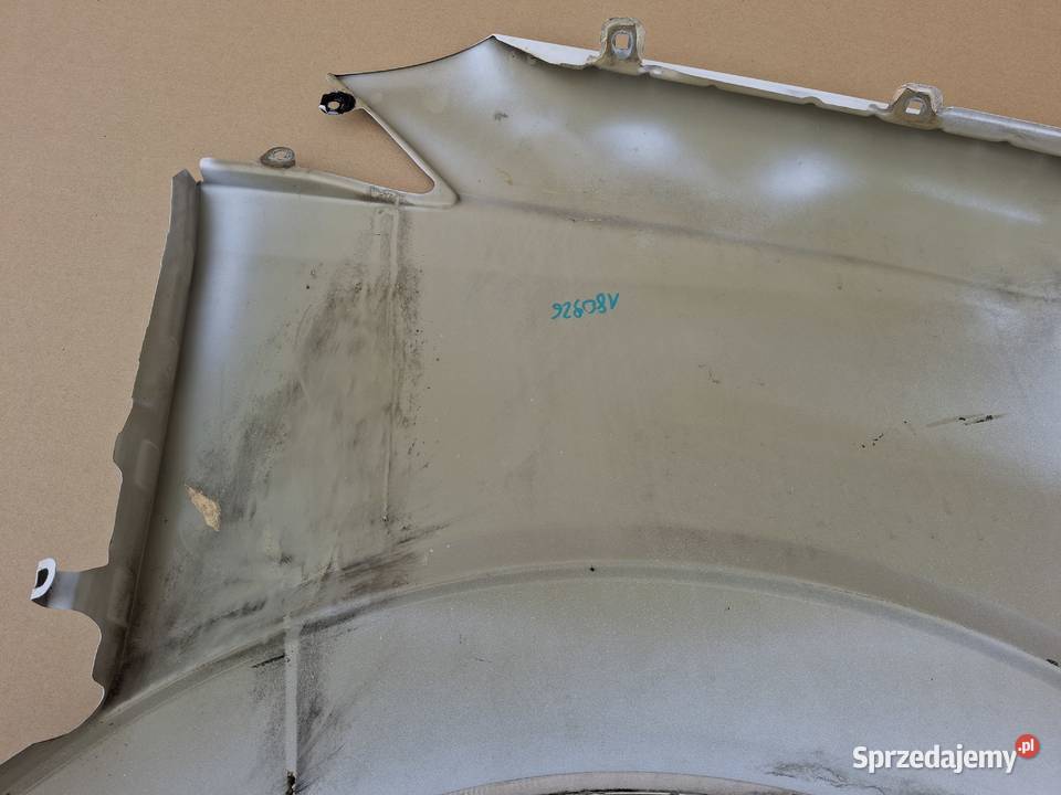 MERCEDES SPRINTER W906 LIFT BŁOTNIK LEWY PRZÓD Bieleń