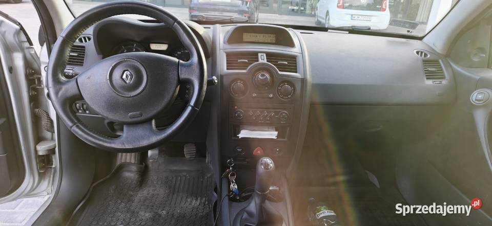12 udziału Renault Megane 2007 r syndyka Warszawa