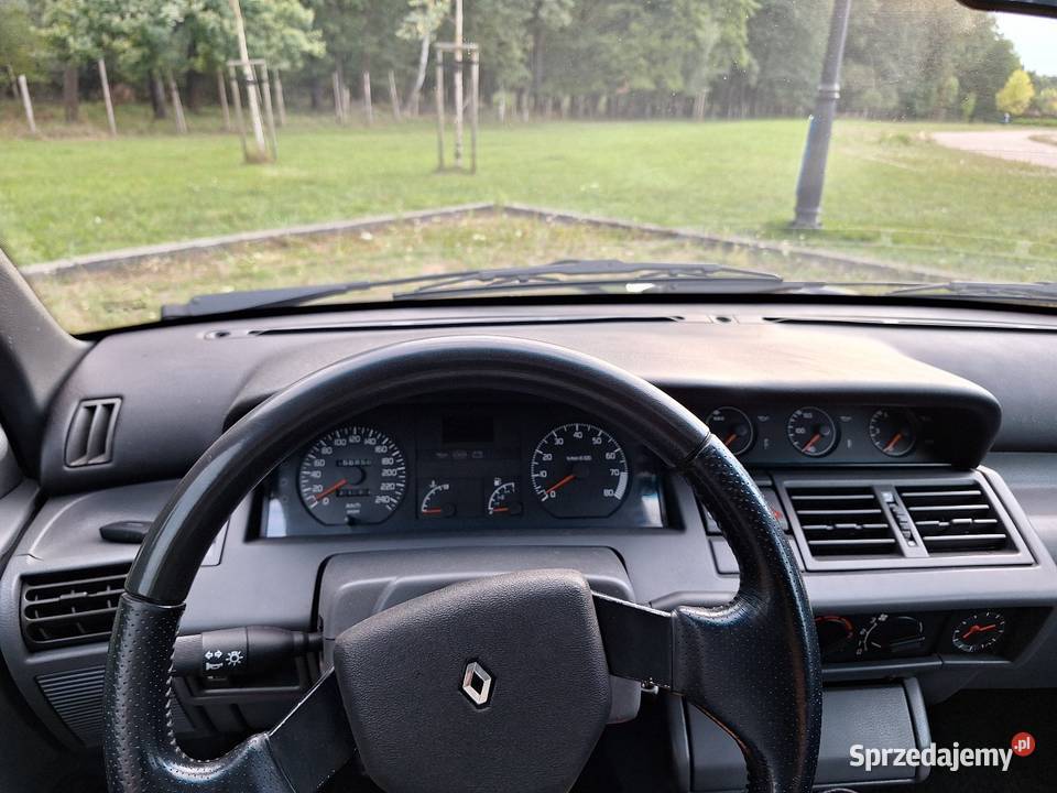 Renault clio 18 16v Rok produkcji 1992 Tychy sprzedam