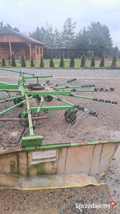 Zgrabiarka karuzela Samasz 2004r 13 ramion 460m