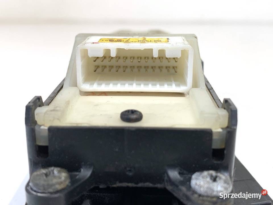 PRZEŁĄCZNIK SZYB TOYOTA AVENSIS T25 8482005100 sprzedam