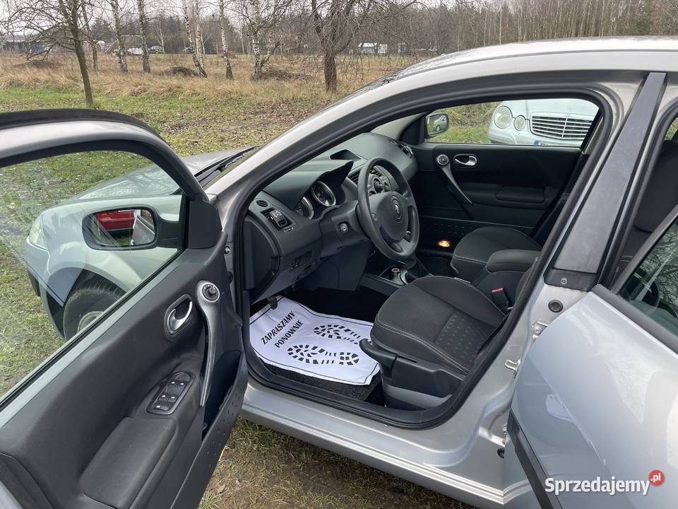 ZADBANE RENAULT MEGANE 16b Sedan / Limuzyna Buczek