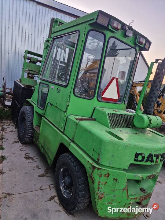 Wózek widłowy DATSUN 4T udźwigu