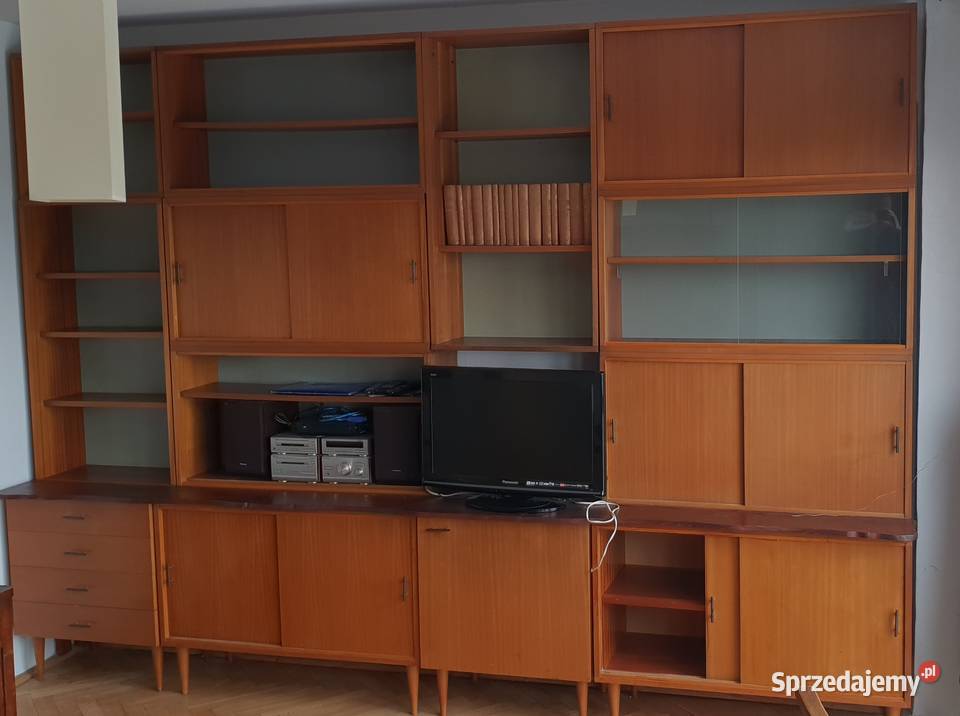 regał PRL meblościanka na nóżkach vintage