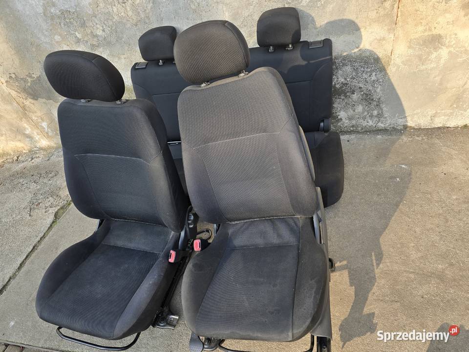 Suzuki Ignis II Subaru MH G3X Justy fotele fotel