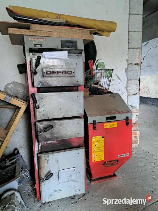 PIEC Z PODAJNIKIEM NA WĘGIEL DRZEWO DEFRO sprzedam