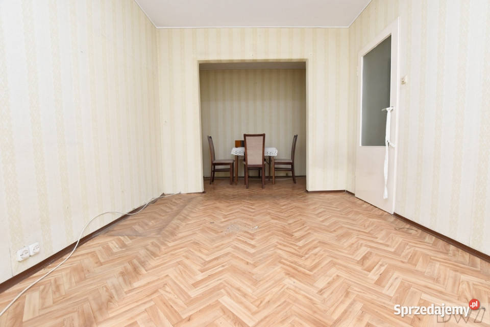Oddzielna kuchniabalkonpiwnica Sprzedaż małopolskie sprzedam
