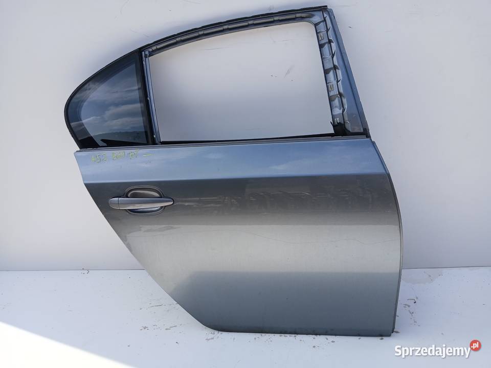 DRZWI PRAWE TYLNE BMW E60 SPACEGRAU A527 Strzyżewice sprzedam