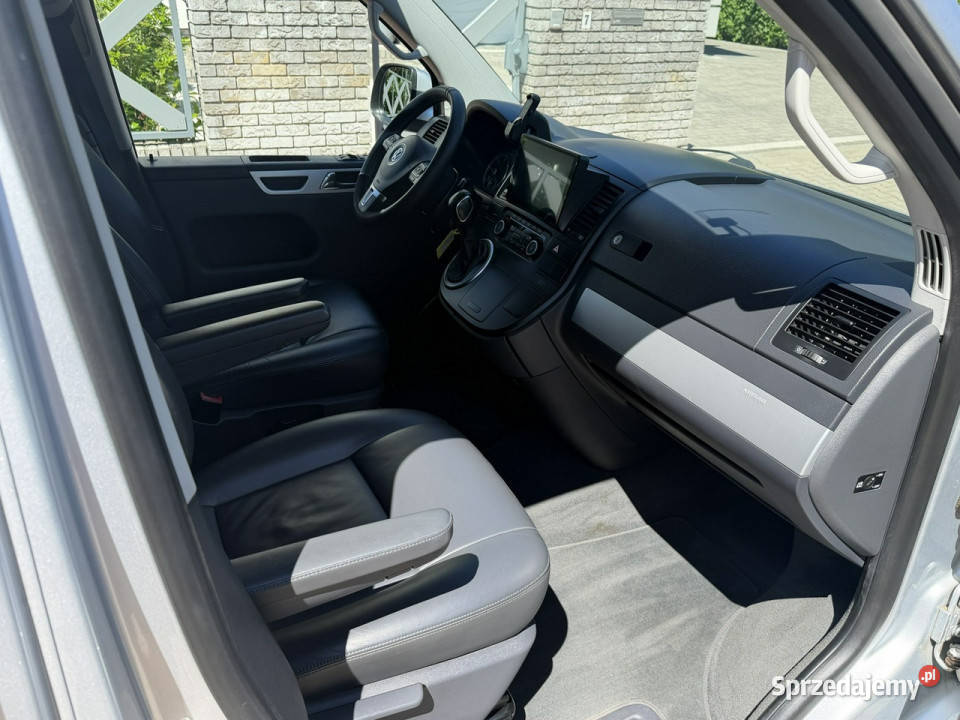 Volkswagen Multivan Volkswagen Multivan Highline kamera cofania Gostyń